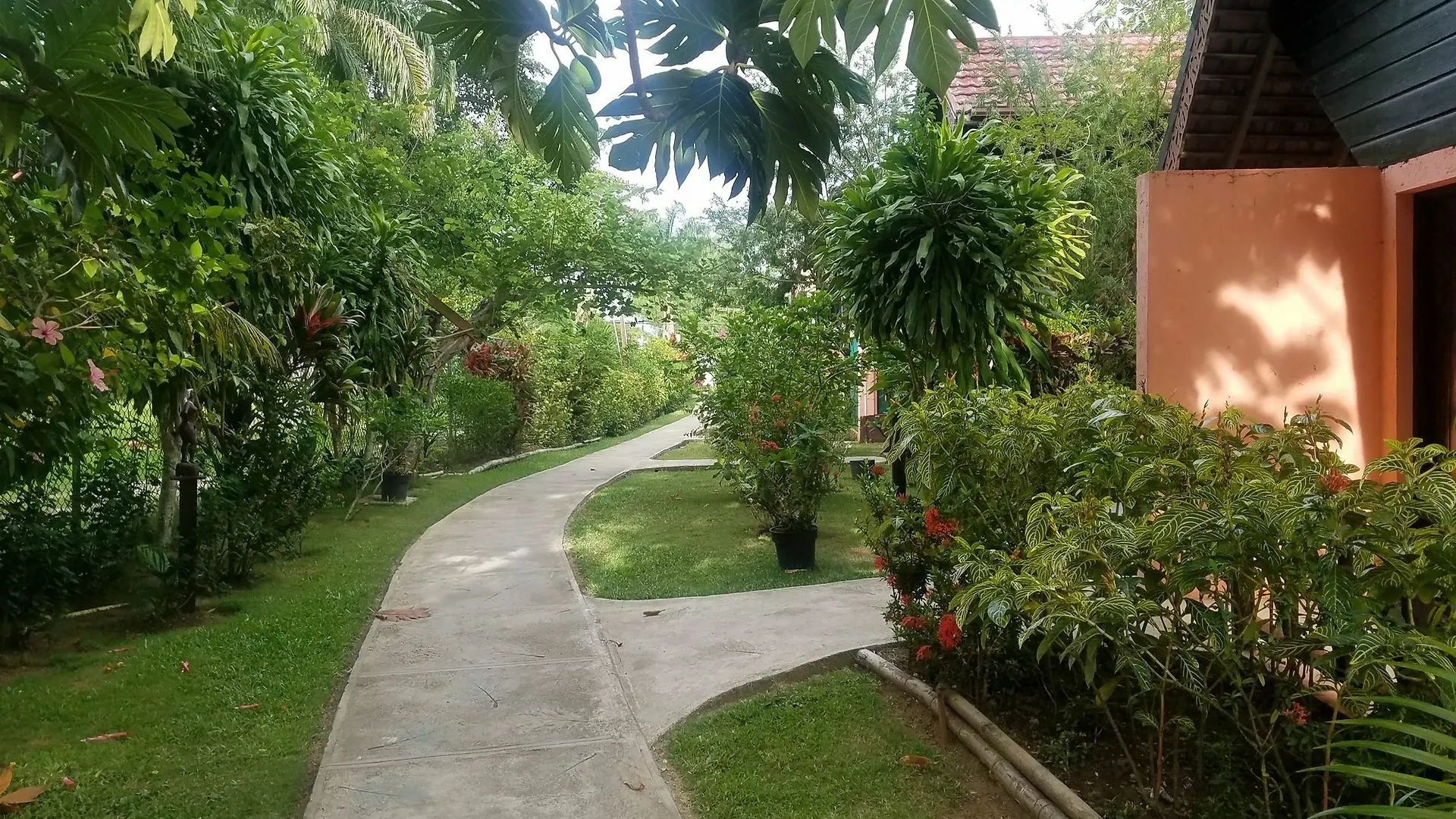 Firefly Beach Cottages Negril 4*,  Jamajka