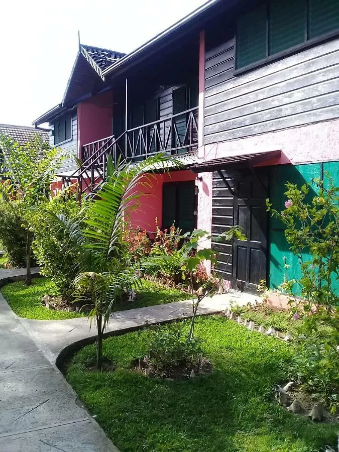 **** Hotel Firefly Beach Cottages Negril Jamaica
