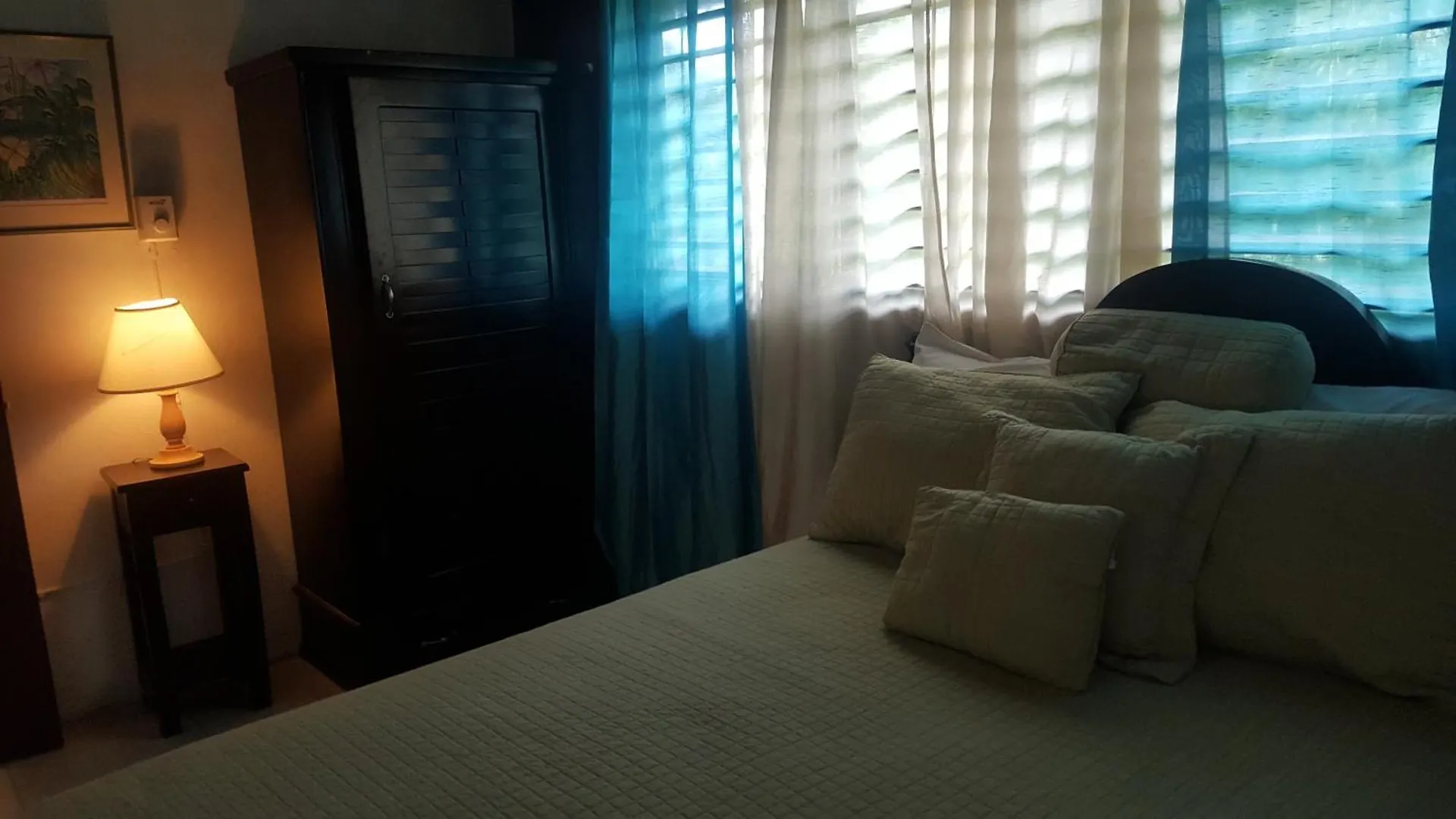 Firefly Beach Cottages Negril