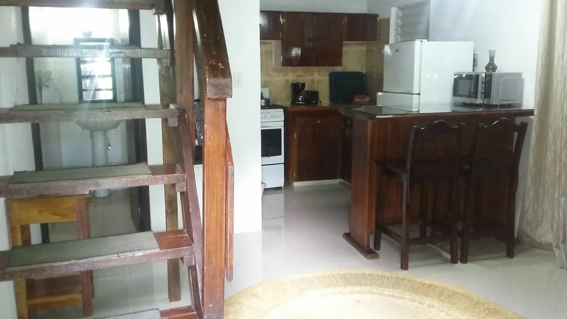 Ξενοδοχείο Firefly Beach Cottages Νεγκρίλ