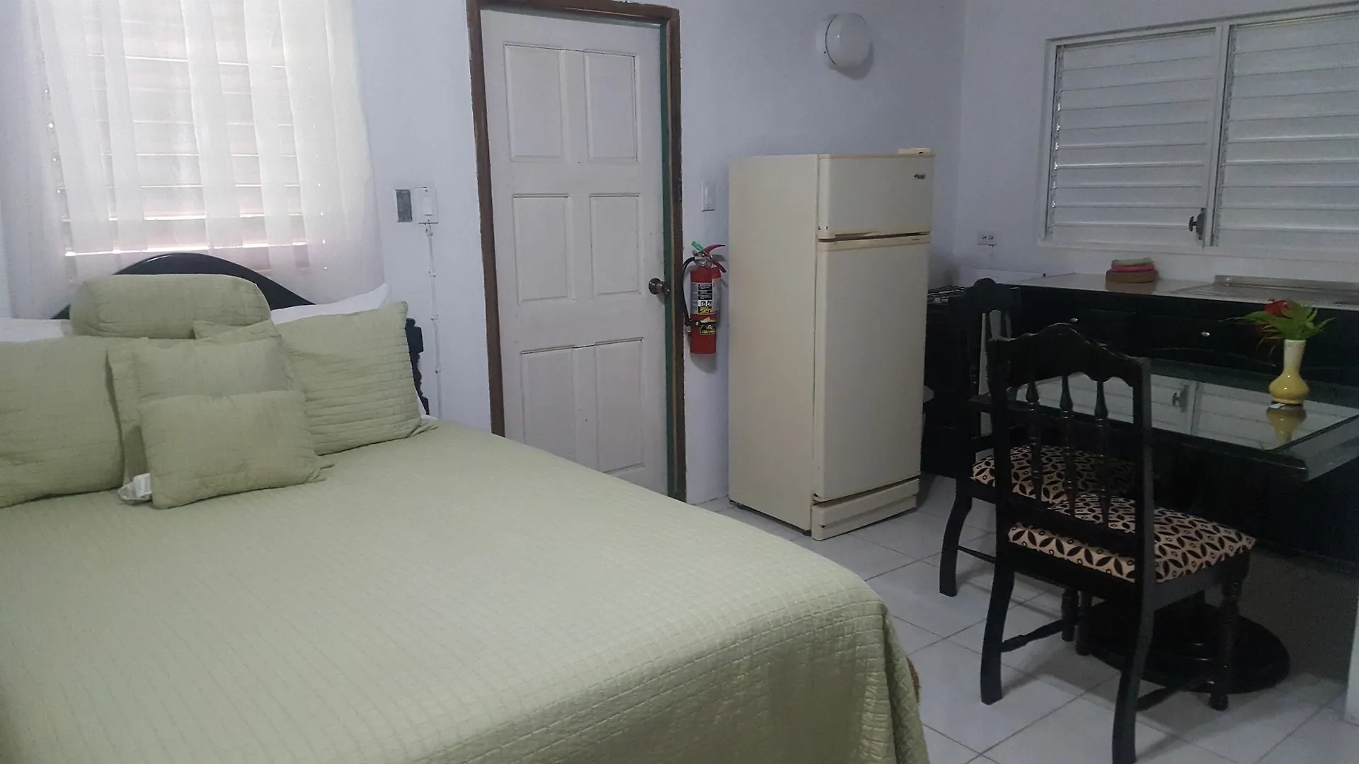 Firefly Beach Cottages Νεγκρίλ Ξενοδοχείο