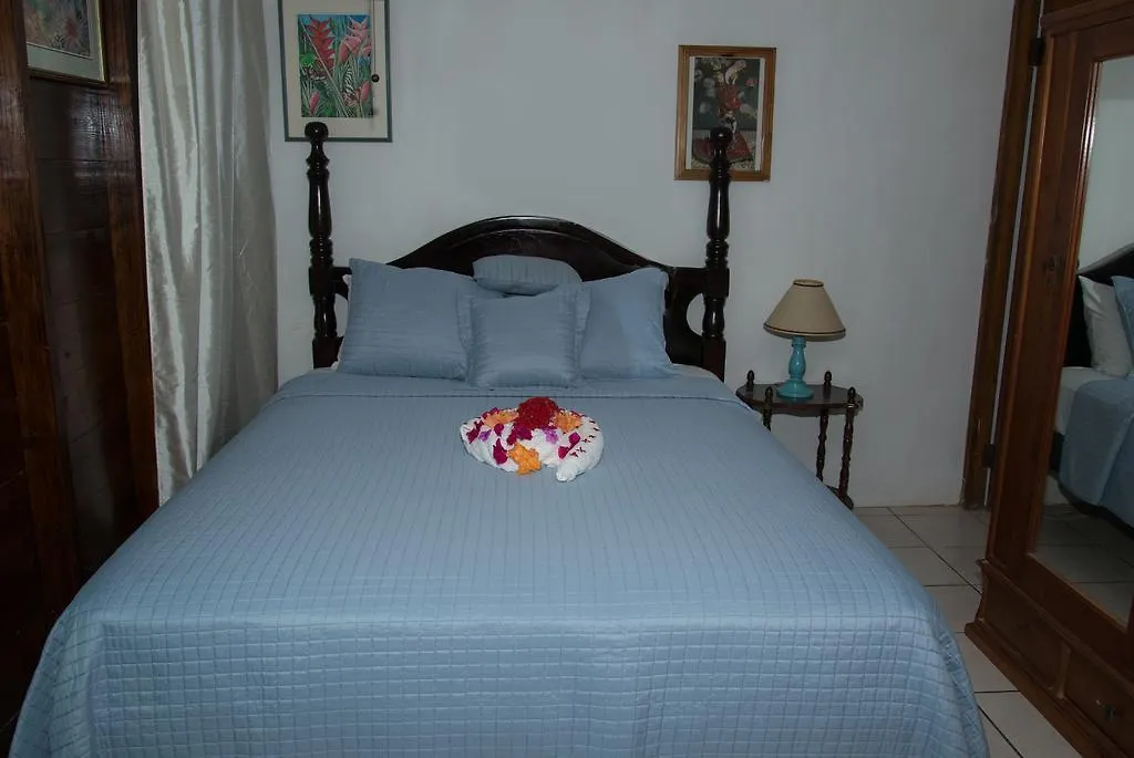 Firefly Beach Cottages Negril 4*,