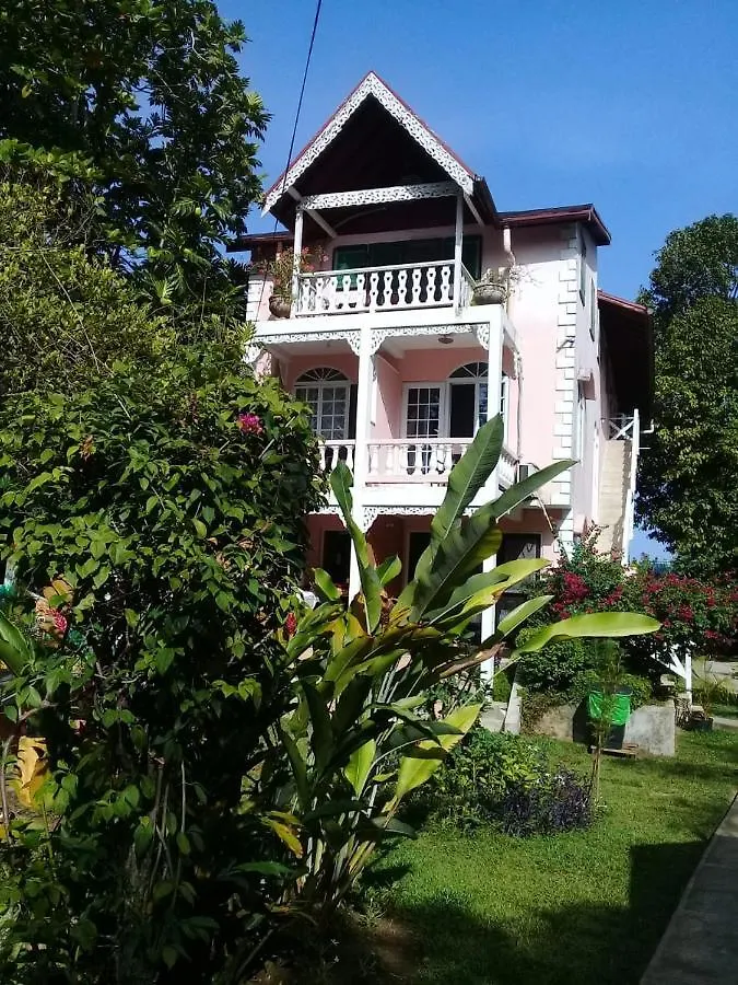 **** Hotel Firefly Beach Cottages Negril Jamaica